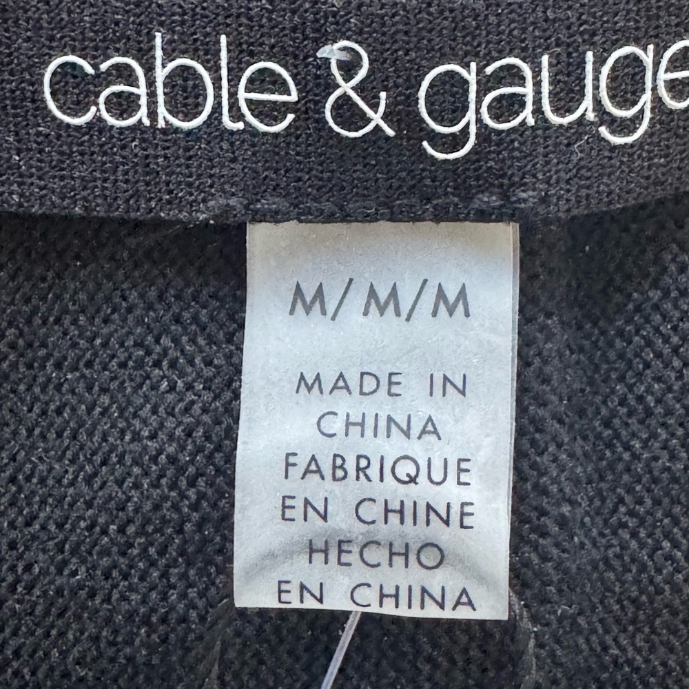 Cable & Gauge Women's Button Back 3/4 Sleeve Black Sweater. Size Medium NWT - Picture 4 of 7